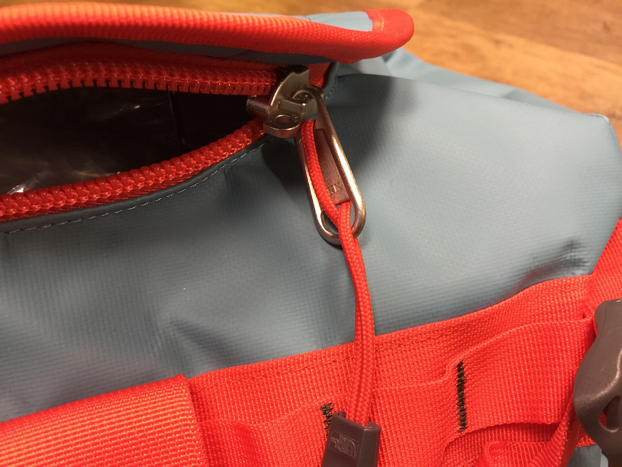 Duffel-bag-the-north-face-16