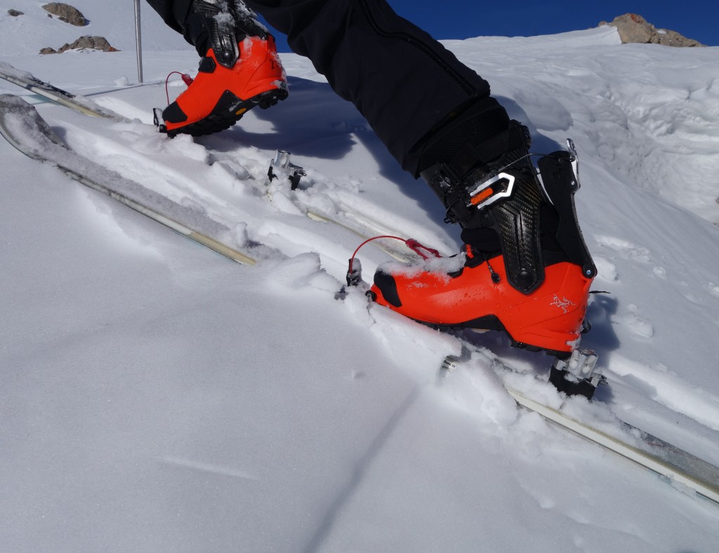 Test du débattement sur le terrain de la chaussure de ski Arcteryx Procline Carbon Lite 